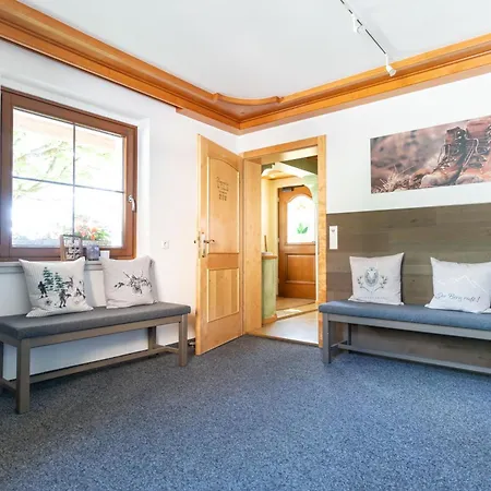 Alpenecho Apartment *